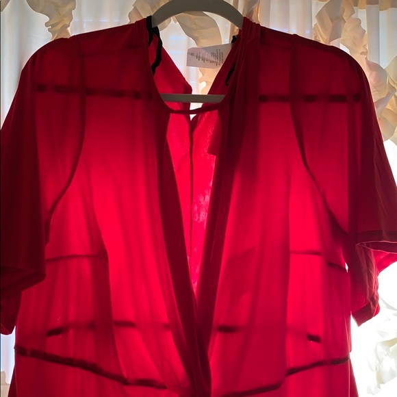 Red plus size asymmetrical dress - Picture 2 of 4